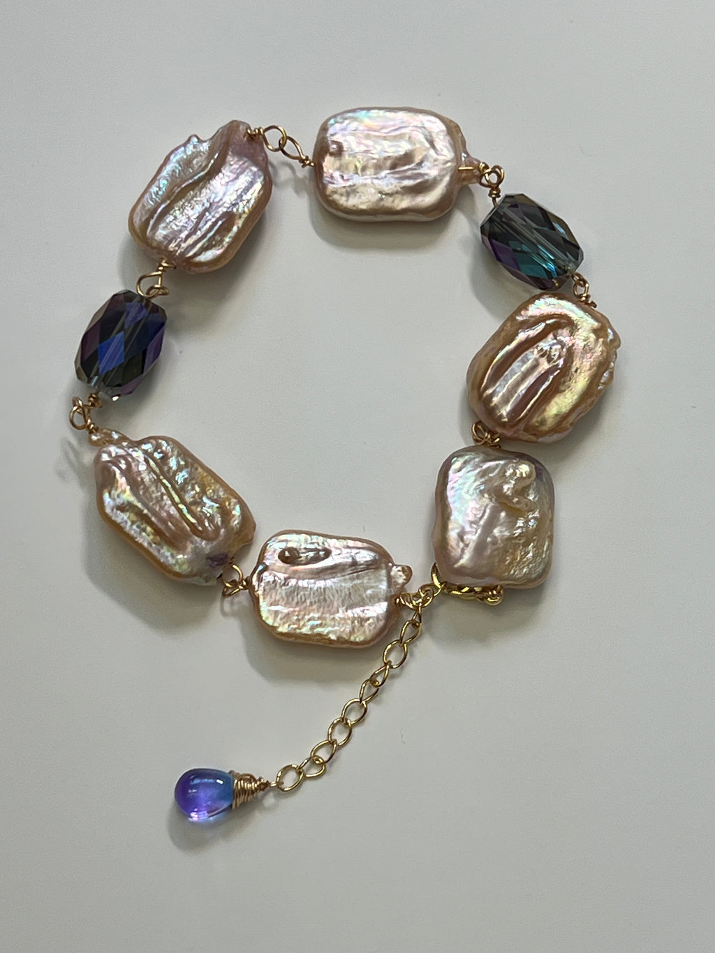 Natural Freshwater Baroque Pearl Bracelet – Handmade Gold-Tone Bracelet