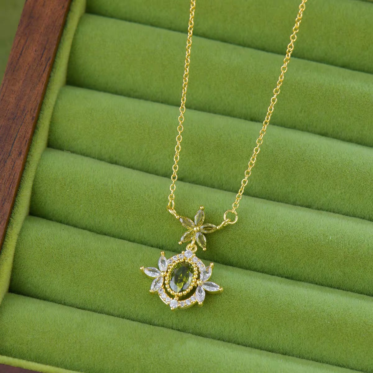 Woodland Bloom Pendant