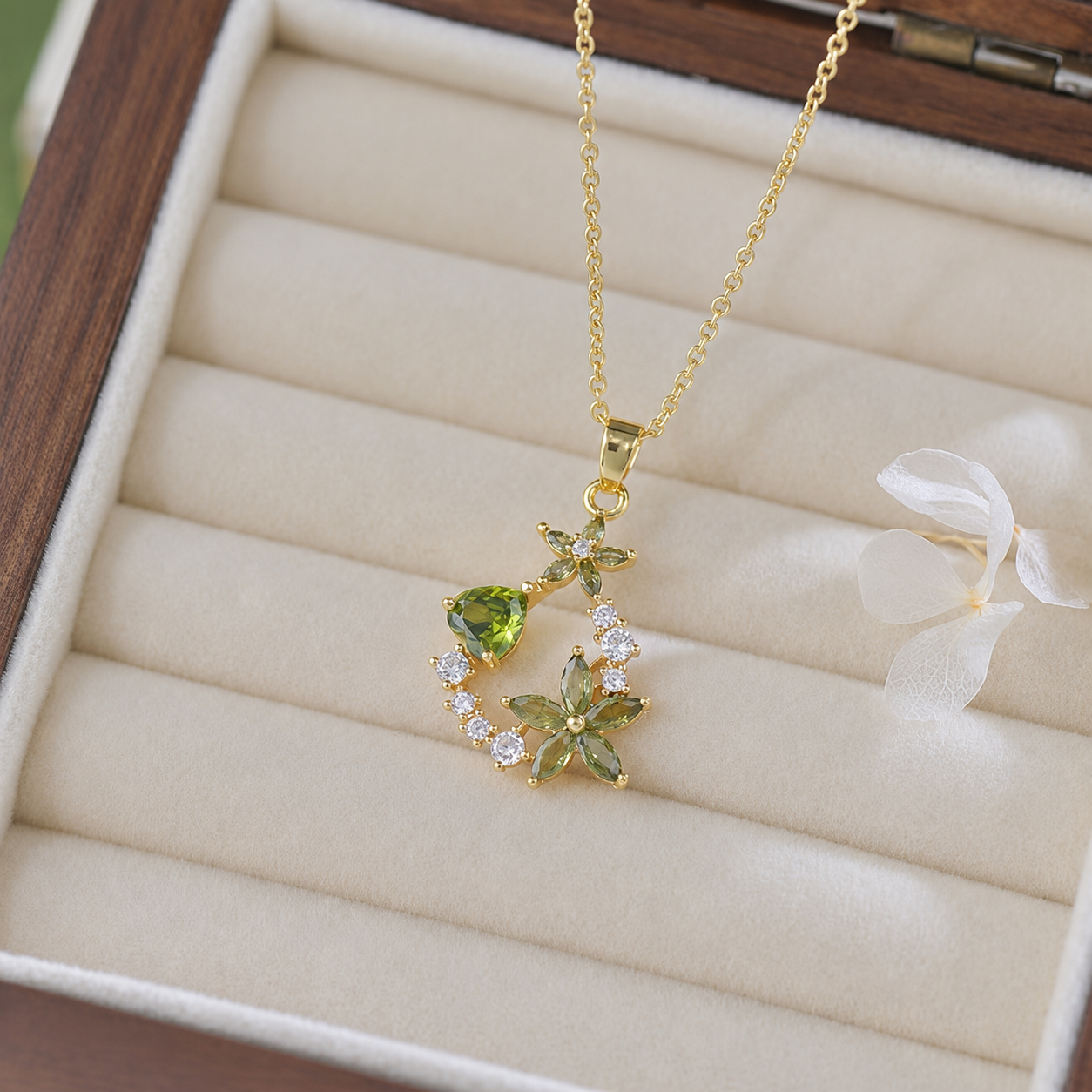 Woodland Halo Pendant
