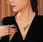 Vintage Floral Jewelry Set（Earrings + White Pearl Necklace）