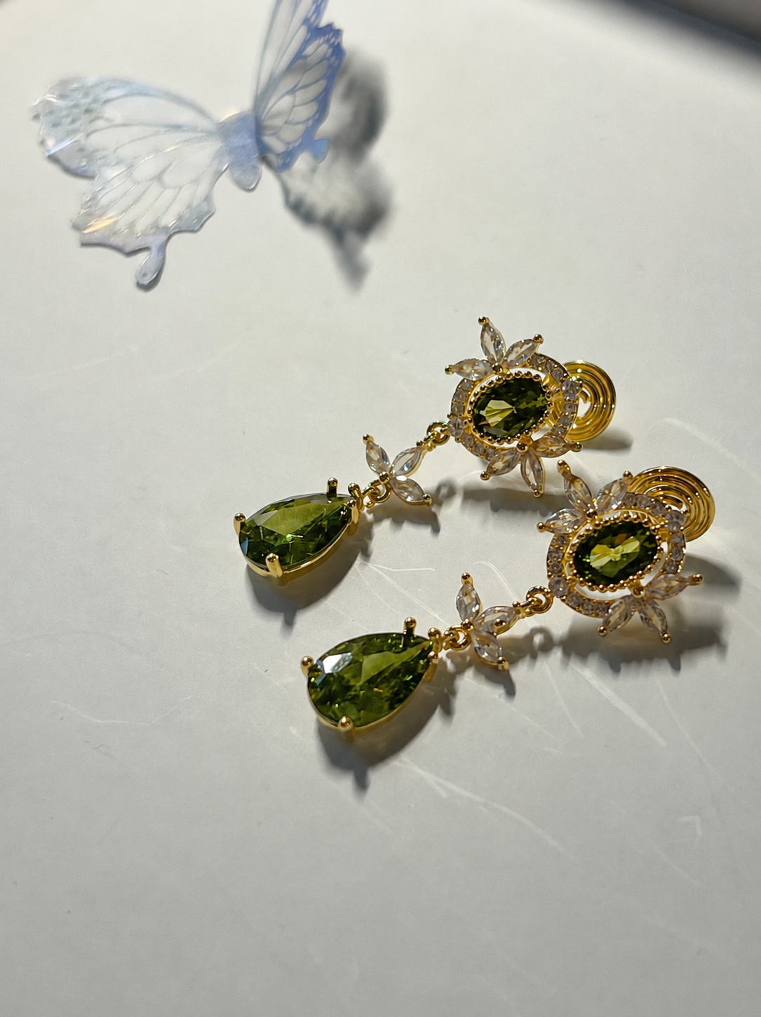 Forest Whisper Clip-On Drop Earrings