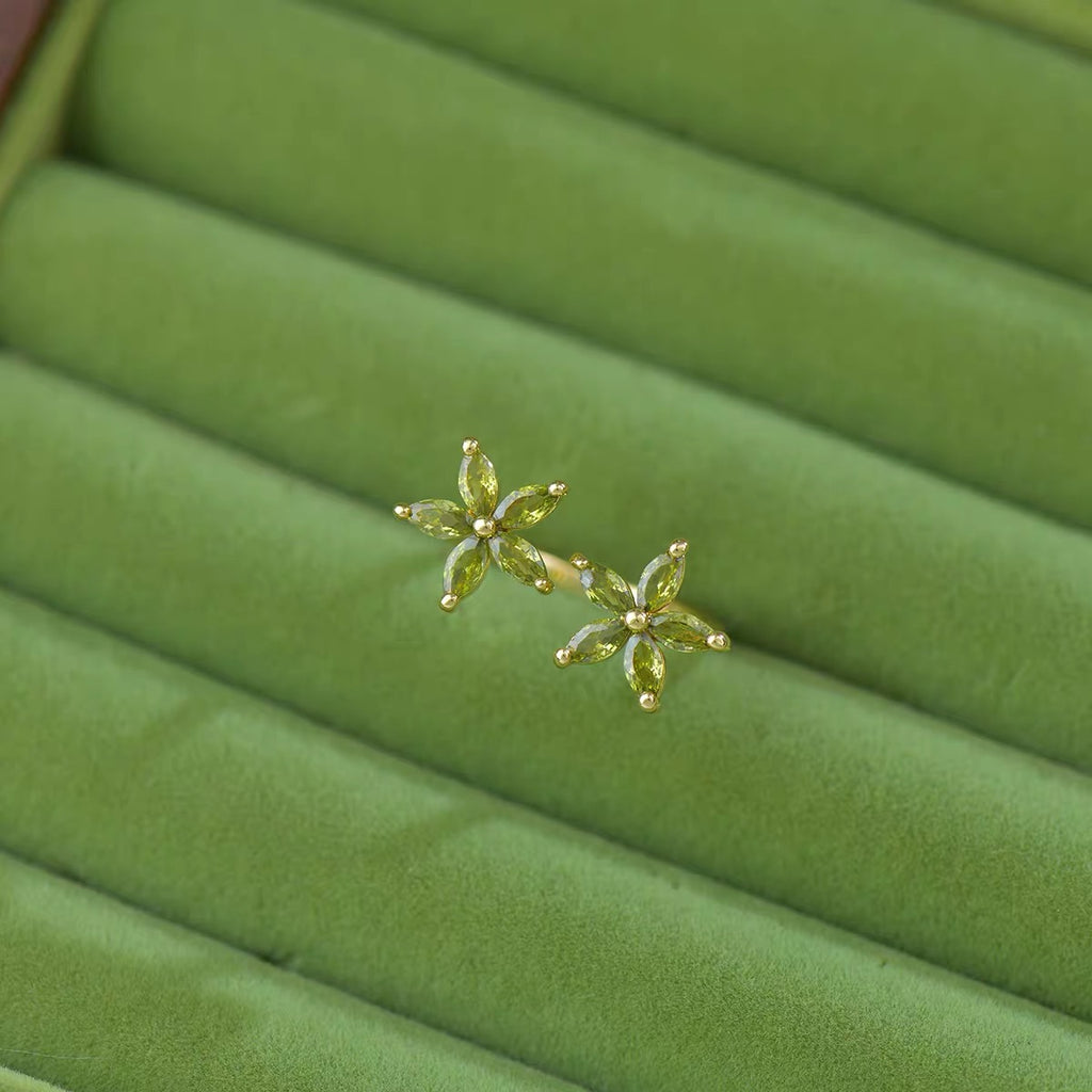 Wizard of Oz™ | Emerald Meadow Bloom Ring