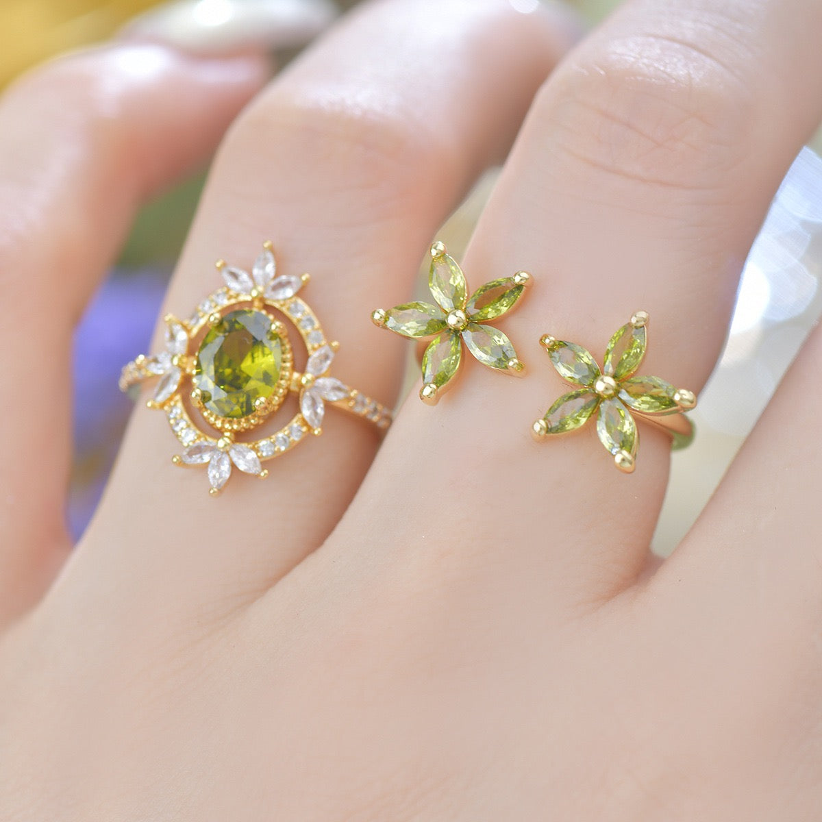 Wizard of Oz™ | Emerald Meadow Bloom Ring