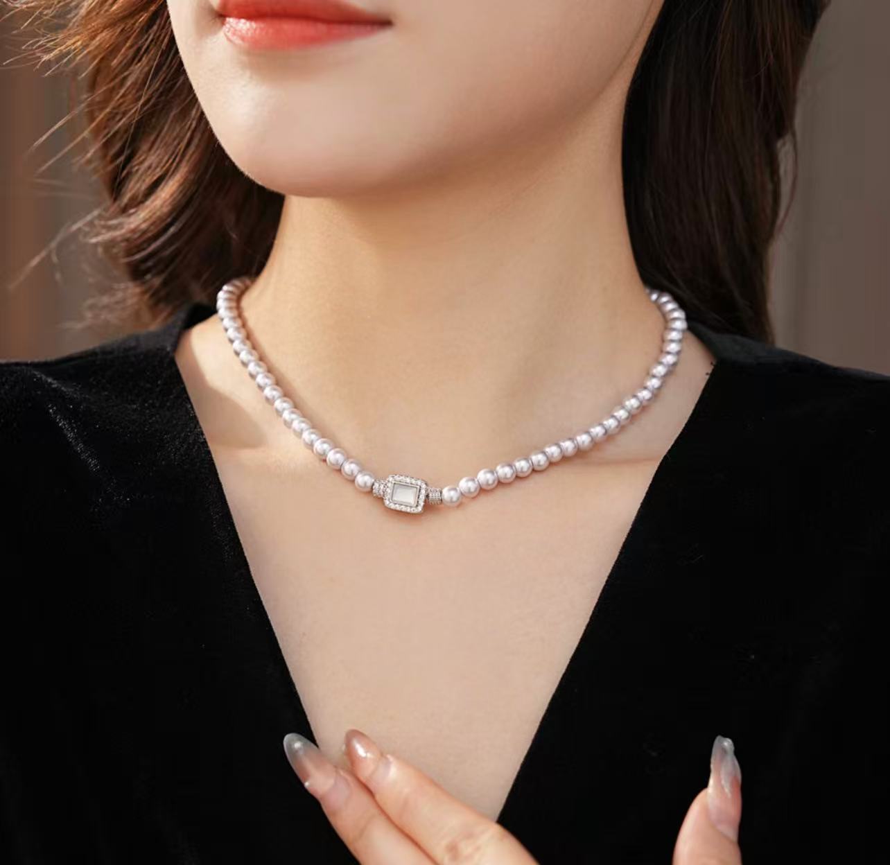 French Style Pearl Necklace with Mother-of-Pearl Clasp | Elegant Minimalist Choker Necklace