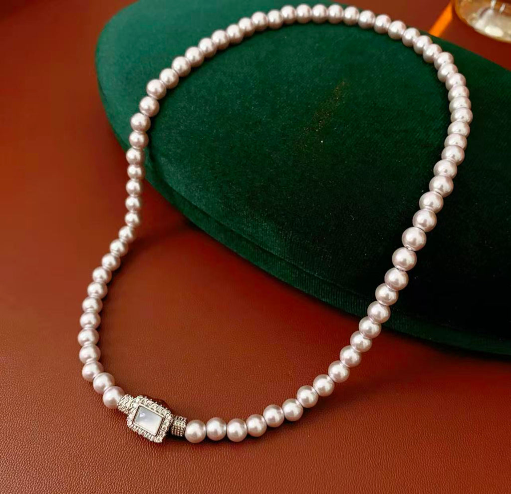 French Style Pearl Necklace with Mother-of-Pearl Clasp | Elegant Minimalist Choker Necklace